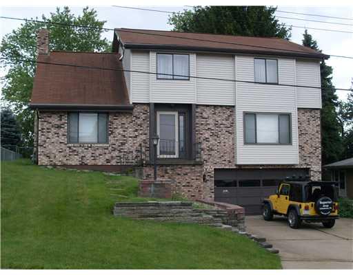 202 Erwin Place McKees Rocks, PA 15136 - Photo 1 of 13 Exterior Front.