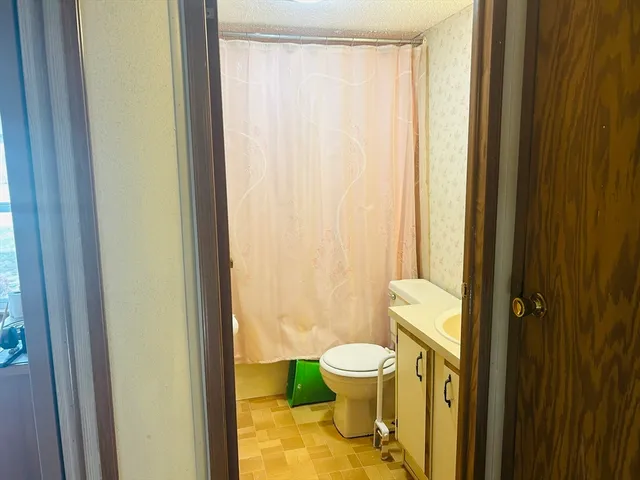 $259,900 | 51 Champagne Road, Gardner, MA 01440