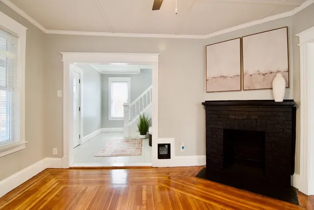 $259,900 | 67 Villa Parkway, Springfield, MA 01109