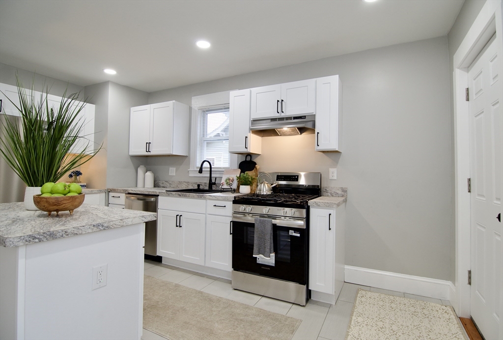 67 Villa Parkway Springfield, MA 01109 - Photo 21 of 42