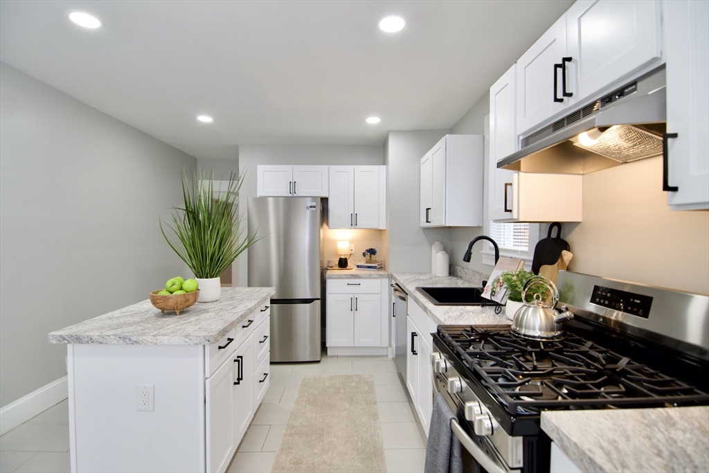 67 Villa Parkway Springfield, MA 01109 - Photo 22 of 42