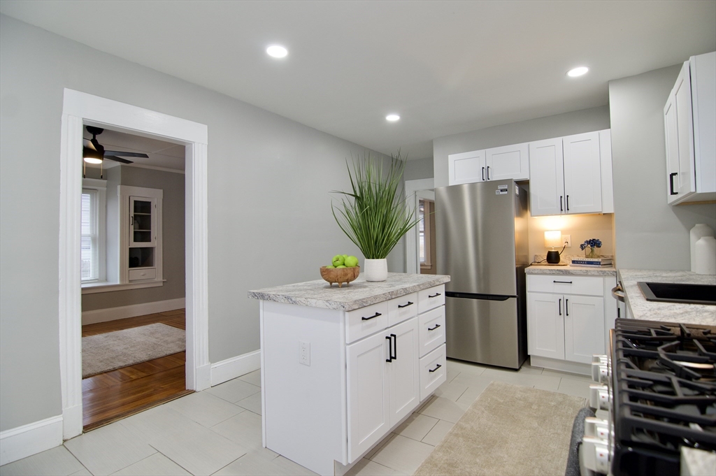 67 Villa Parkway Springfield, MA 01109 - Photo 23 of 42