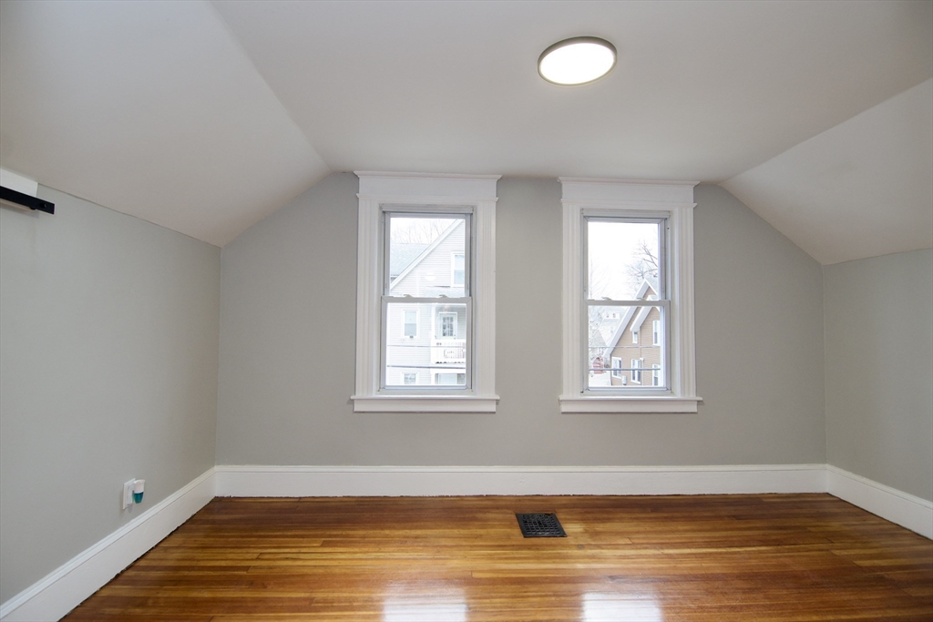 67 Villa Parkway Springfield, MA 01109 - Photo 26 of 42