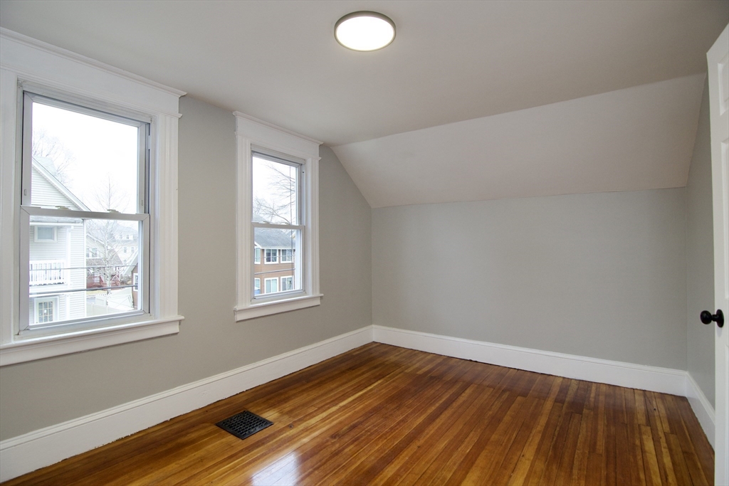 67 Villa Parkway Springfield, MA 01109 - Photo 27 of 42