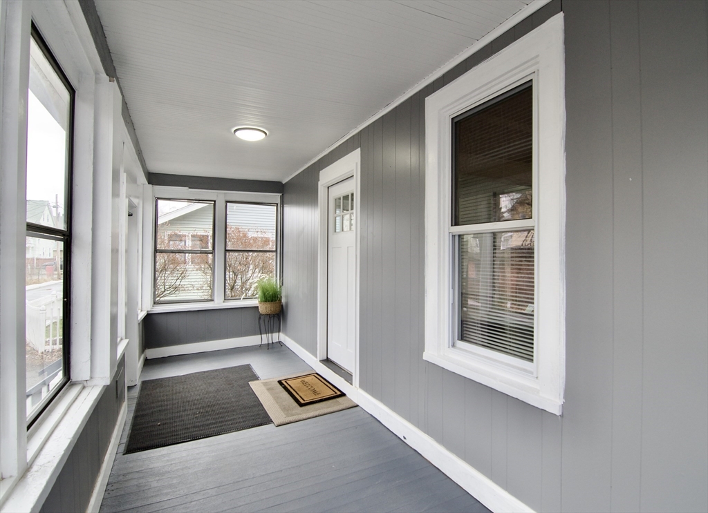 67 Villa Parkway Springfield, MA 01109 - Photo 4 of 42