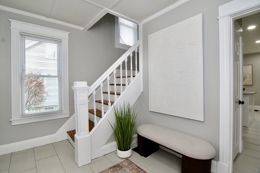 67 Villa Parkway Springfield, MA 01109 - Photo 5 of 42