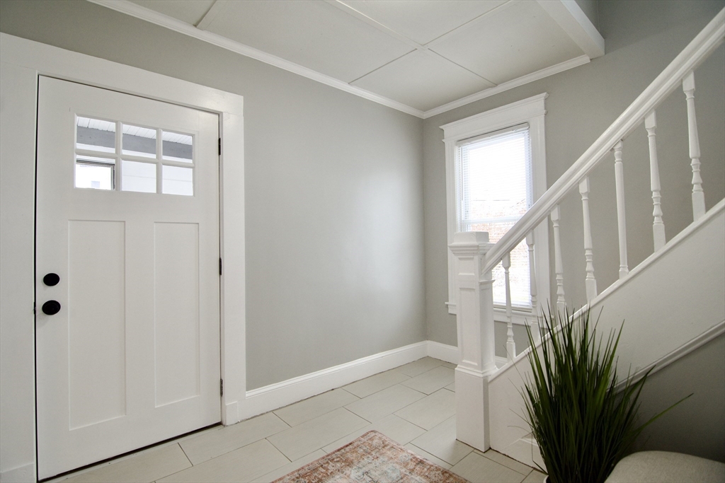 67 Villa Parkway Springfield, MA 01109 - Photo 7 of 42