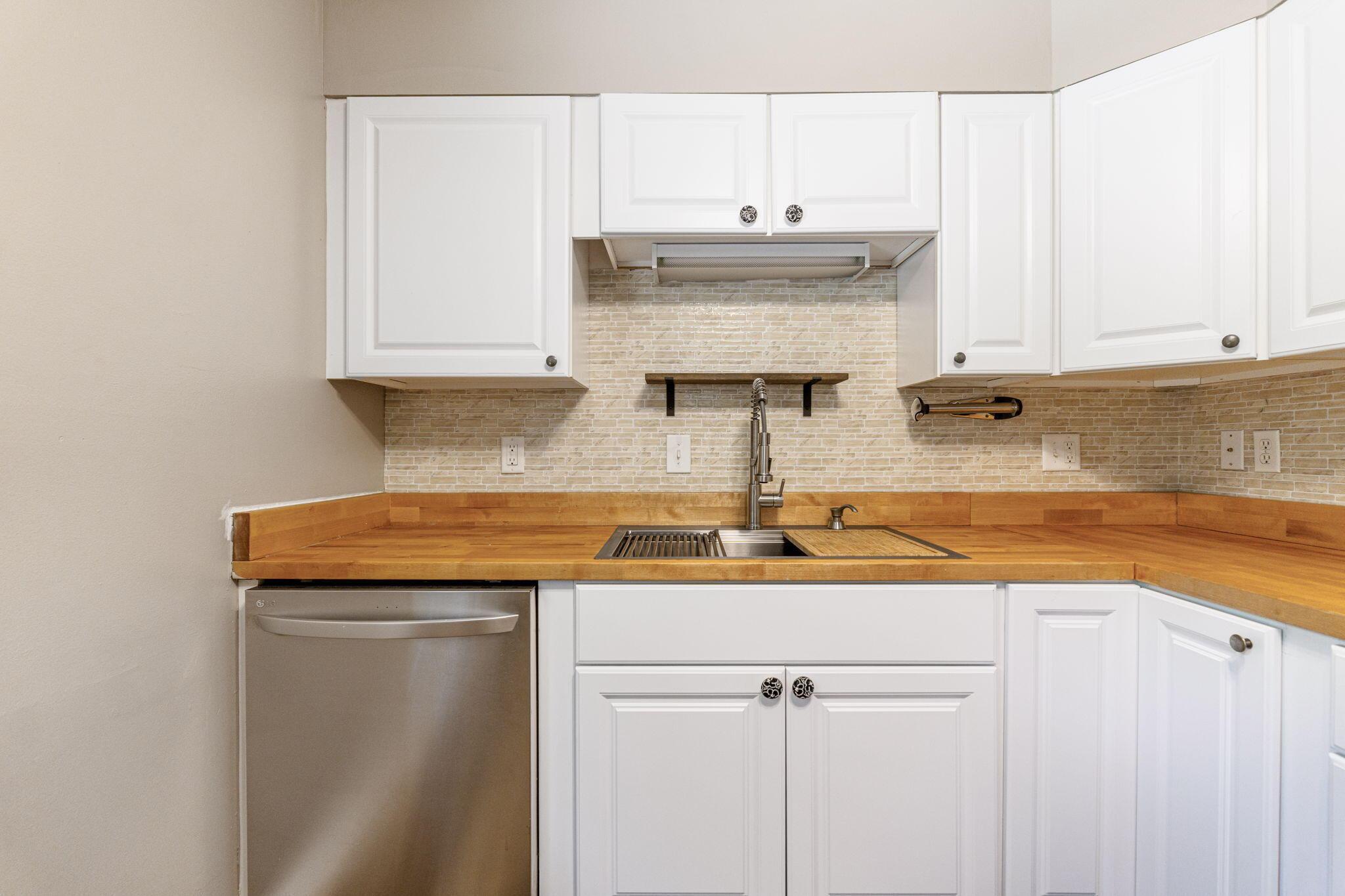 307 Rivers End Road Columbus, OH 43230 - Photo 21 of 43 Kitchen