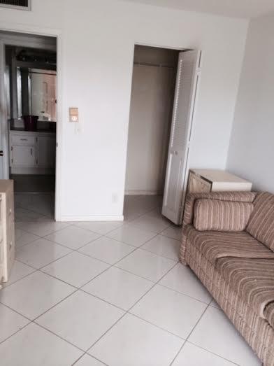 4029 Lincoln A, Unit B Boca Raton, FL 33434 - Photo 13 of 19 room 2 with walk in closet