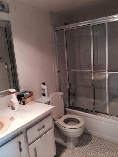 4029 Lincoln A, Unit B Boca Raton, FL 33434 - Photo 6 of 19 Bathroom 2