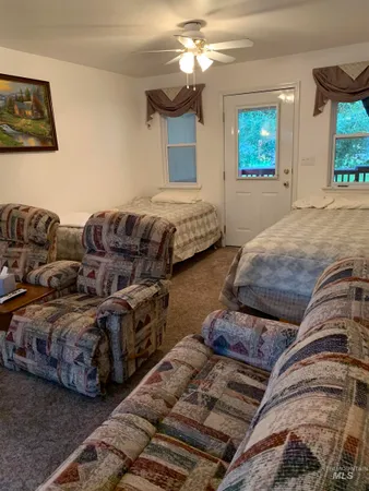 $329,000 | 514 E13/14 Sawyer Street, Unit E13/14, Cascade, ID 83611