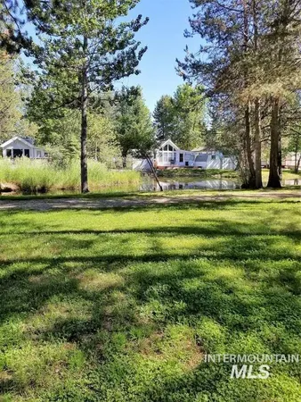$329,000 | 514 E13/14 Sawyer Street, Unit E13/14, Cascade, ID 83611