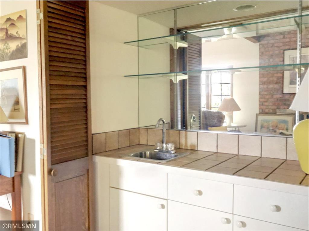 44 Peninsula Road Dellwood, MN 55110 - Photo 39 of 55