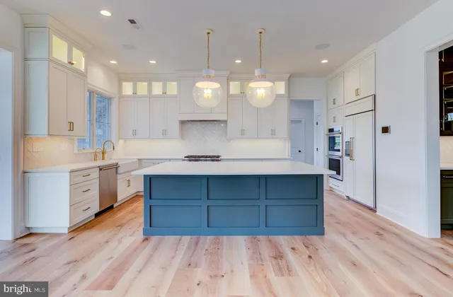 $2,589,900 | 1 Laurel Circle, Malvern, PA 19355