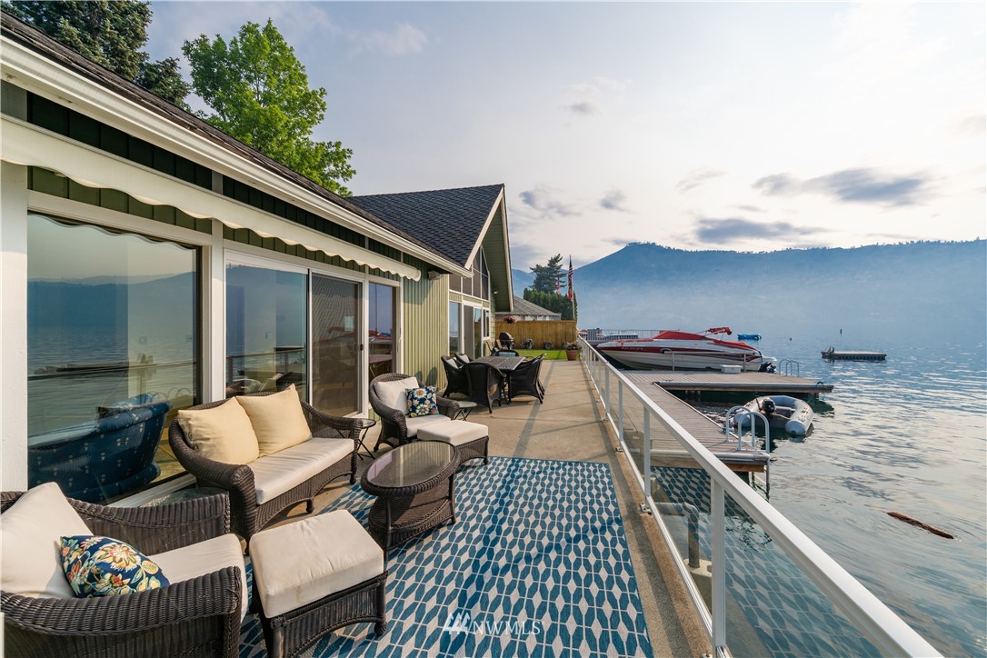 14772 South Lakeshore Road Chelan, WA 98816 - Photo 8 of 25 Gallery Image 8