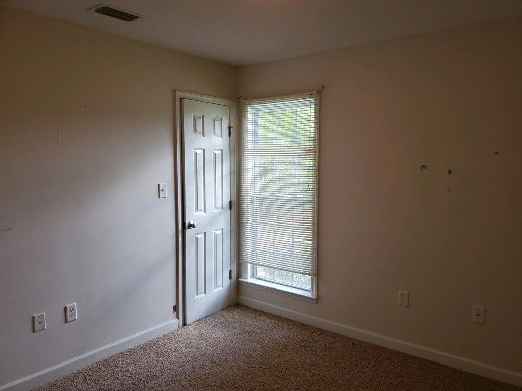 425 Meadowlark Road Valdosta, GA 31602 - Photo 3 of 12 Gallery Image 3