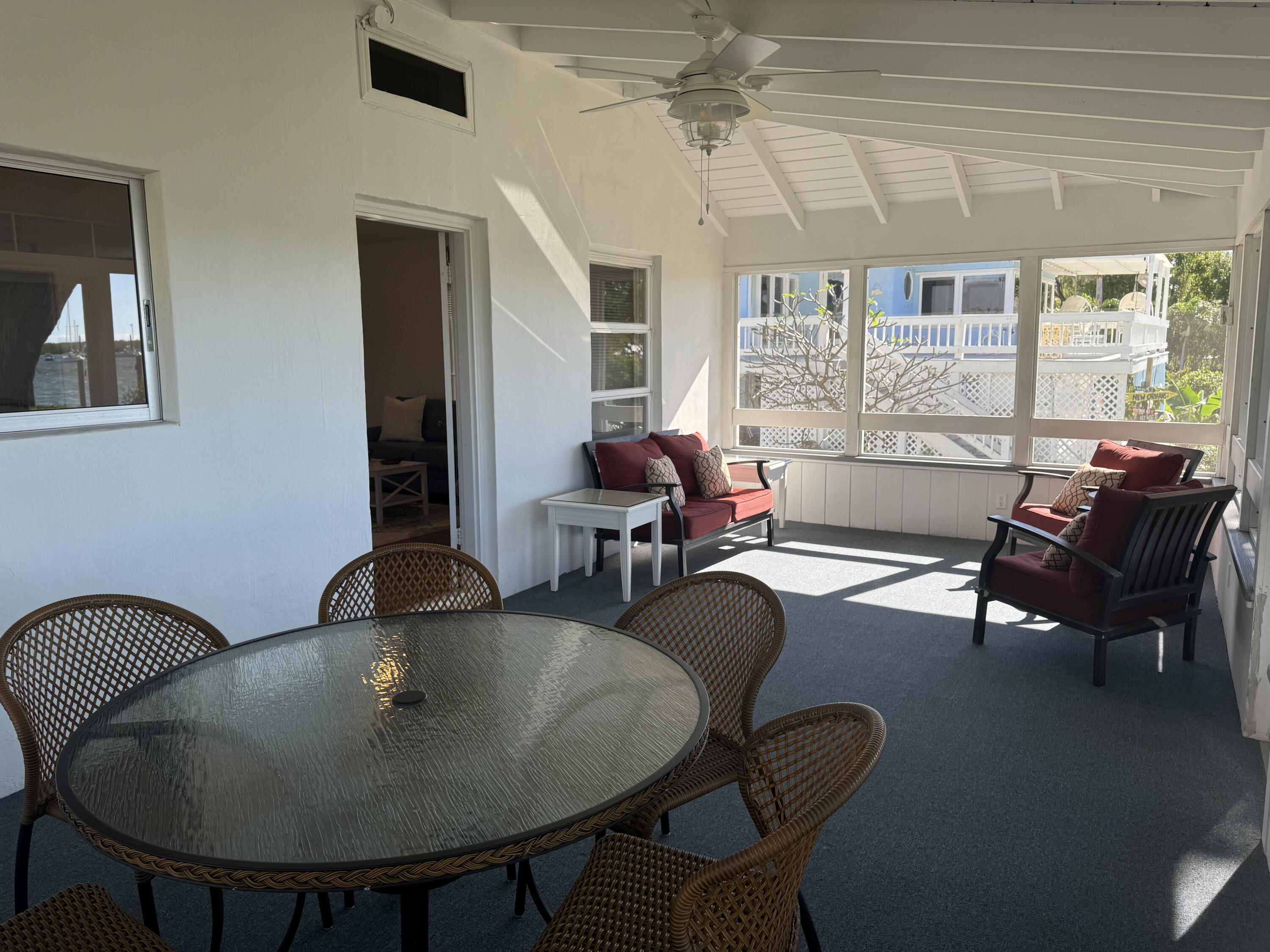 184 Harborview Drive Tavernier, FL 33070 - Photo 12 of 23 a living room with furniture