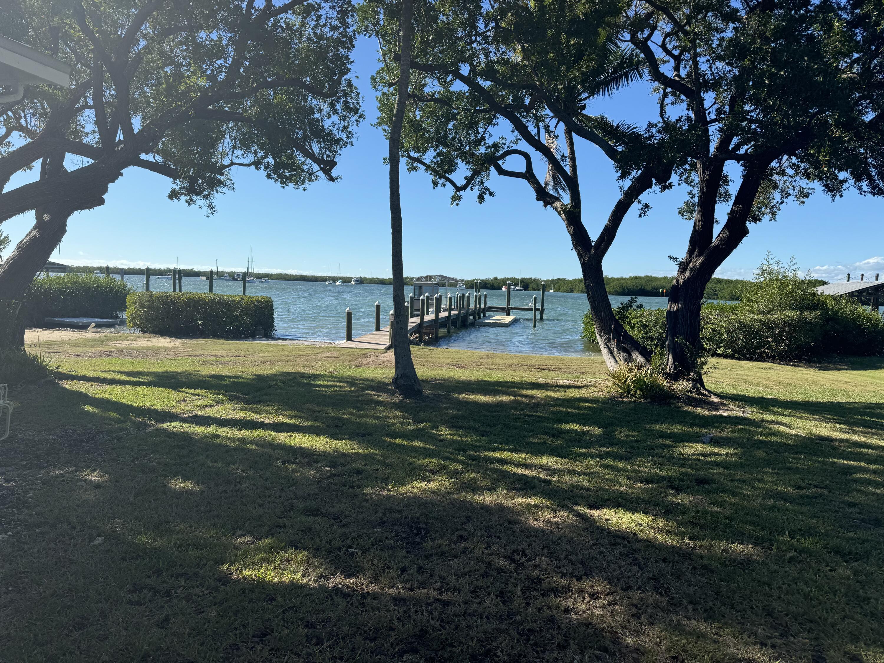 184 Harborview Drive Tavernier, FL 33070 - Photo 3 of 23