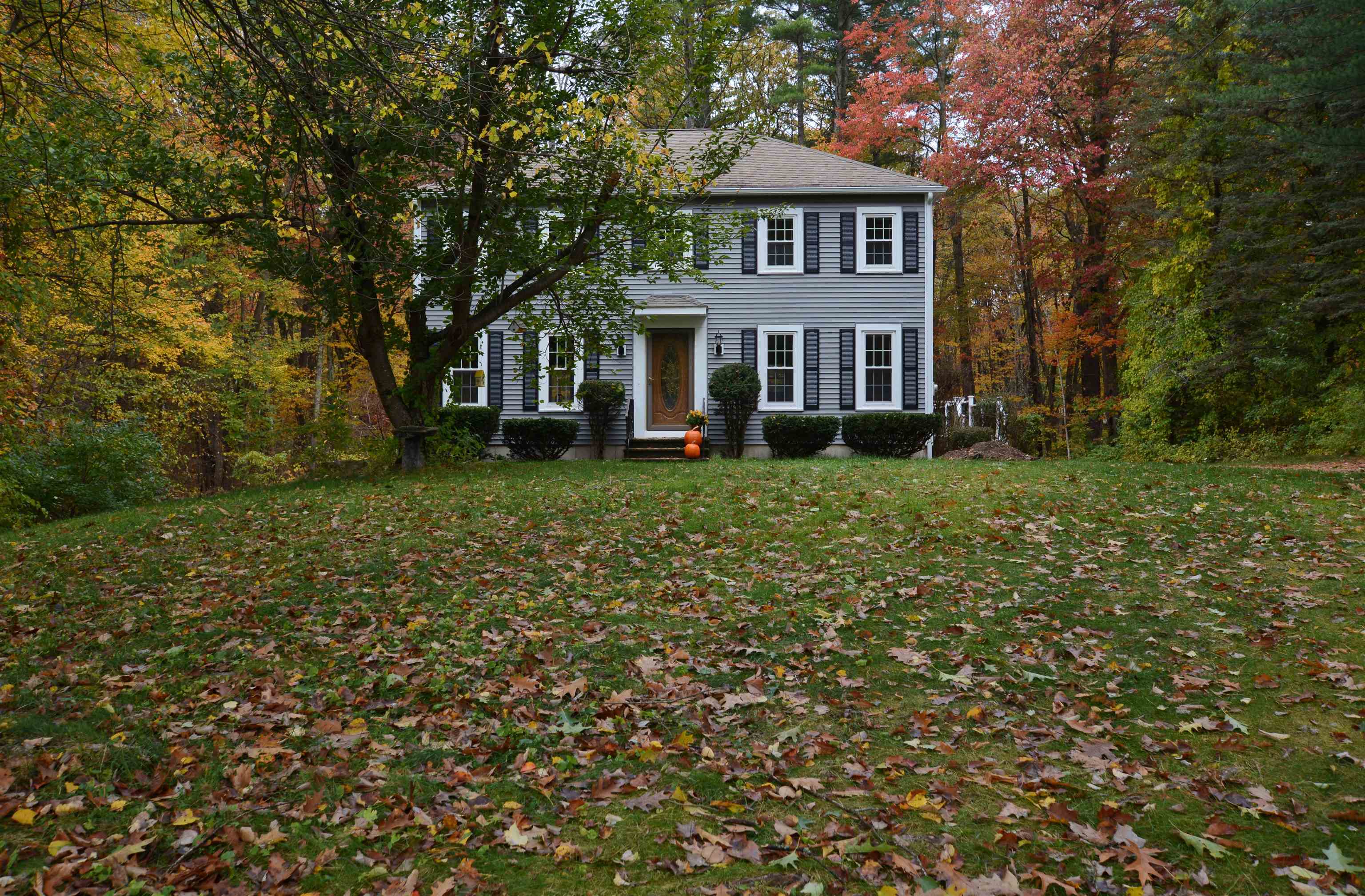 114 Warner Hill Road Derry, NH 03038 - Photo 3 of 25