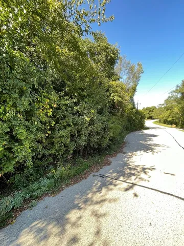 $130,000 | 24334 North Grandview Drive, Lake Barrington, IL 60010