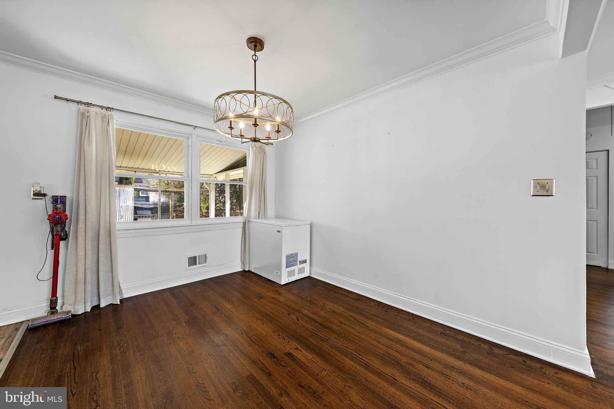 32 Ewingville Road Ewing, NJ 08638 - Photo 9 of 32