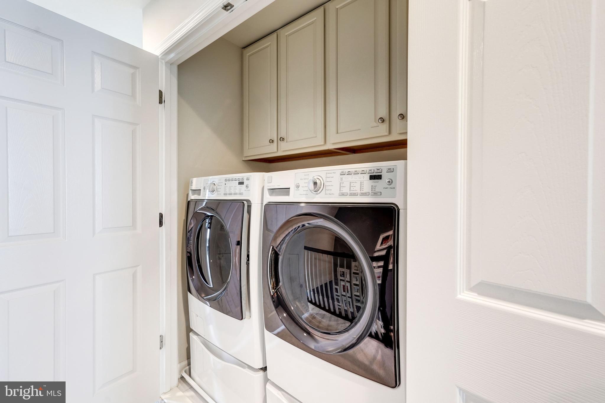 9652 Pullman Place Fairfax, VA 22031 - Photo 27 of 39 a utility room with dryer and washer
