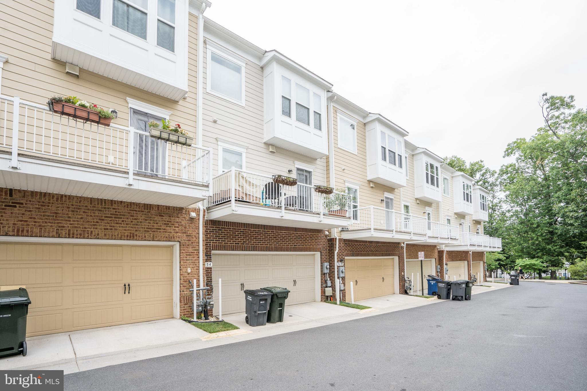 9652 Pullman Place Fairfax, VA 22031 - Photo 38 of 39 a view of a building with a street