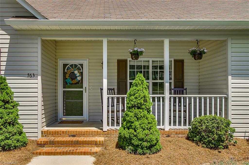763 Raintree Court Randleman, NC 27317 - Photo 2 of 30 Gallery Image 2