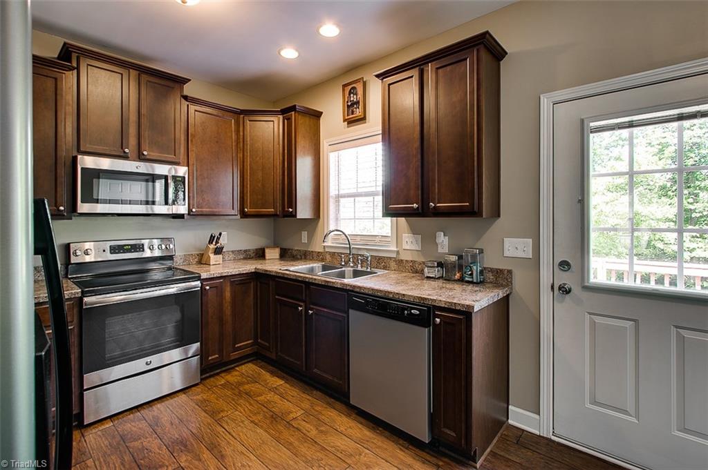 763 Raintree Court Randleman, NC 27317 - Photo 10 of 30 Gallery Image 10