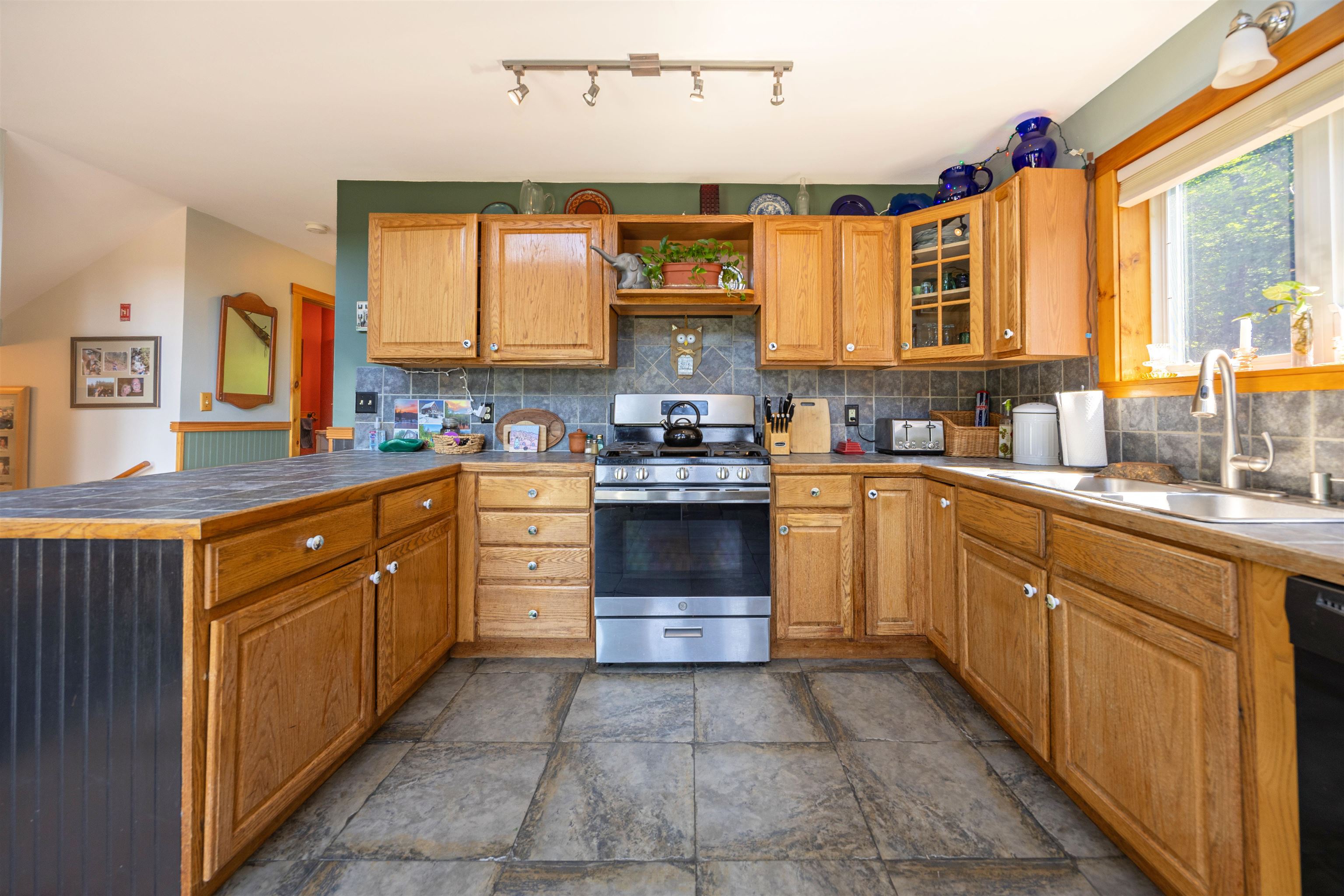 158 Camp Road Burke, VT 05832 - Photo 17 of 60