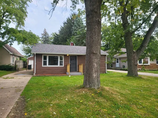 $289,000 | 3811 North Park Street, Westmont, IL 60559