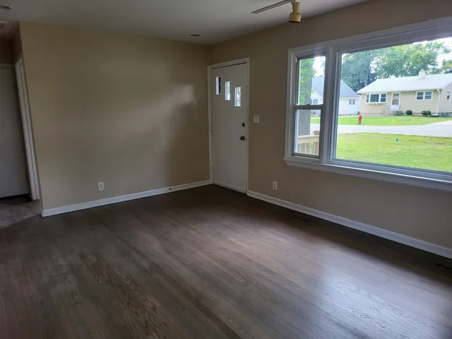 $289,000 | 3811 North Park Street, Westmont, IL 60559