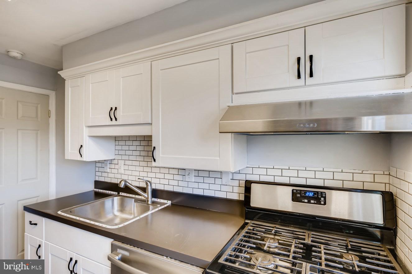 5636 Braxfield Road Baltimore, MD 21227 - Photo 14 of 33
