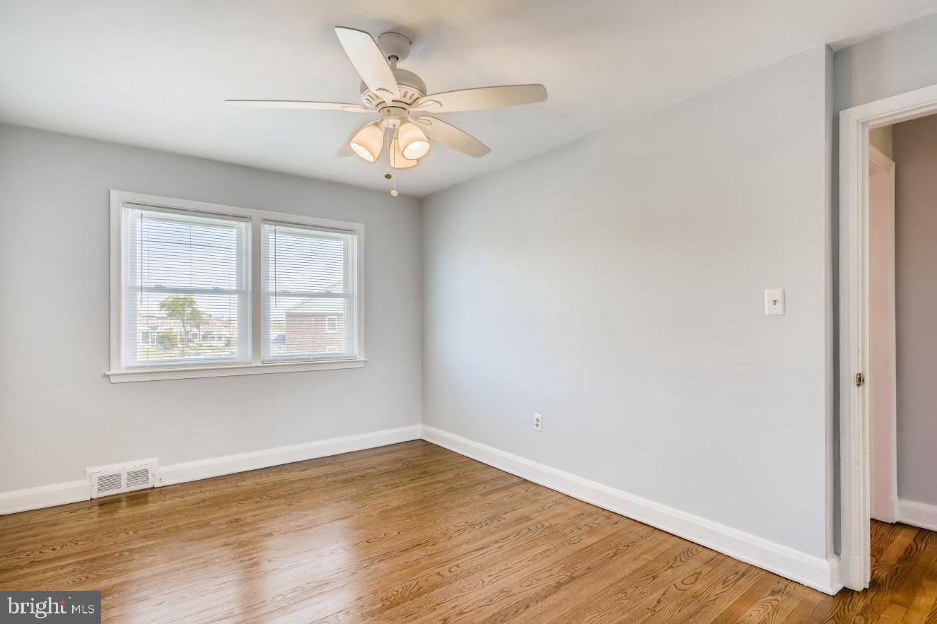 5636 Braxfield Road Baltimore, MD 21227 - Photo 21 of 33