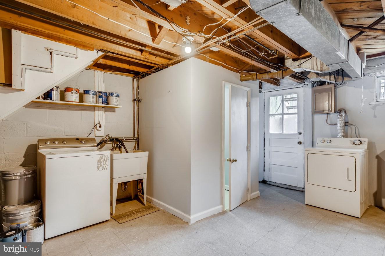 5636 Braxfield Road Baltimore, MD 21227 - Photo 30 of 33