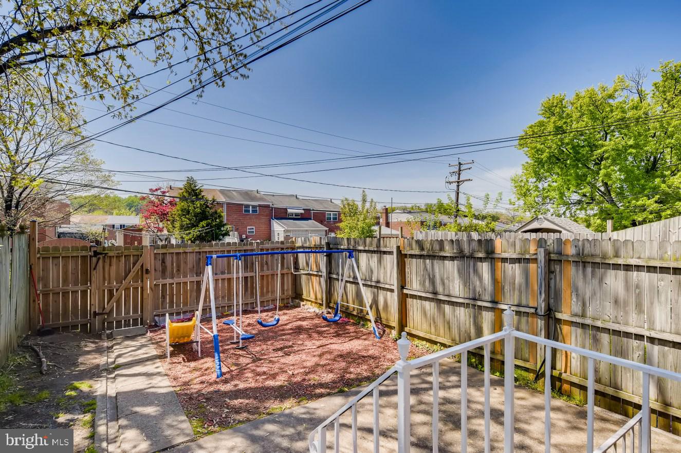 5636 Braxfield Road Baltimore, MD 21227 - Photo 31 of 33