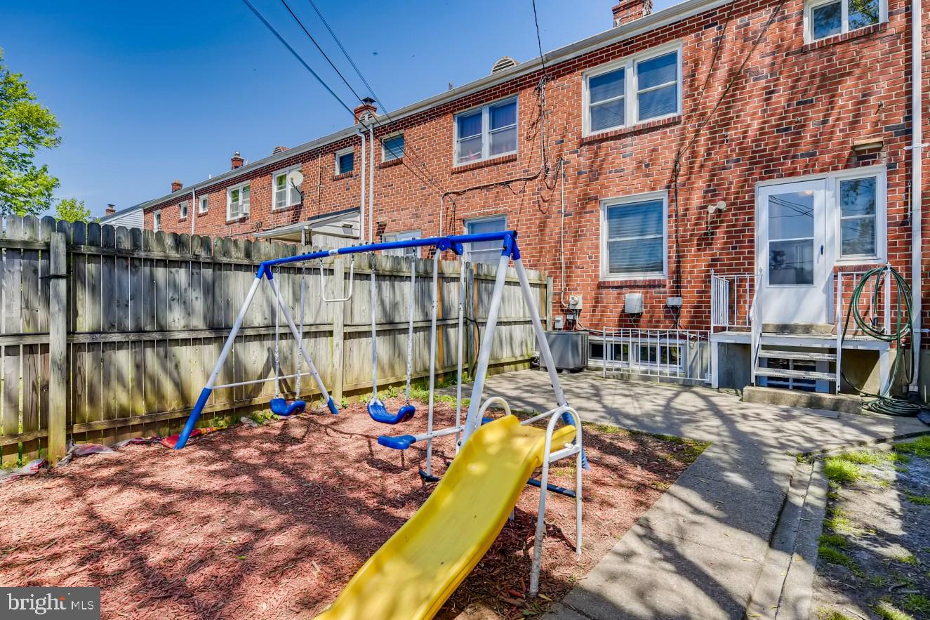 5636 Braxfield Road Baltimore, MD 21227 - Photo 32 of 33