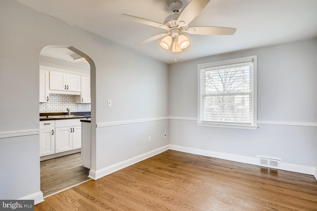 5636 Braxfield Road Baltimore, MD 21227 - Photo 9 of 33