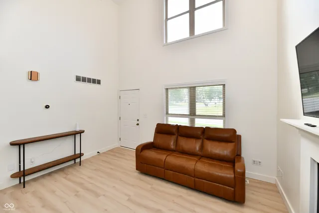 $305,000 | 1600 Liberty Way, Hope, IN 47246