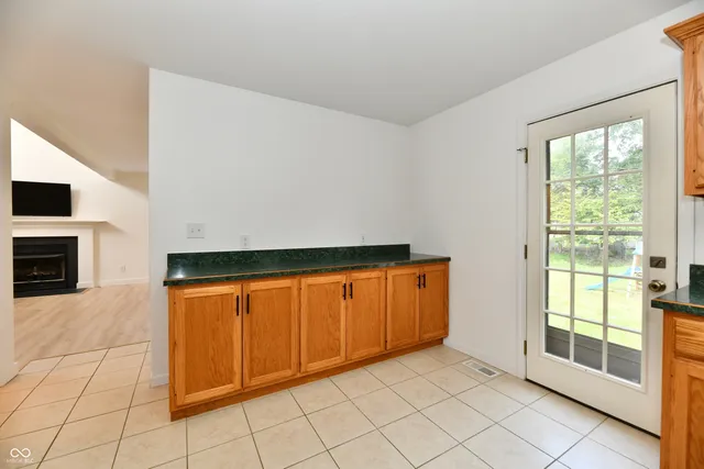 $305,000 | 1600 Liberty Way, Hope, IN 47246