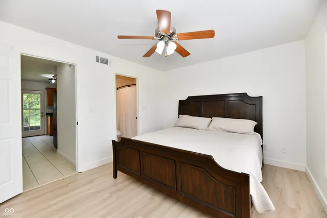 $305,000 | 1600 Liberty Way, Hope, IN 47246