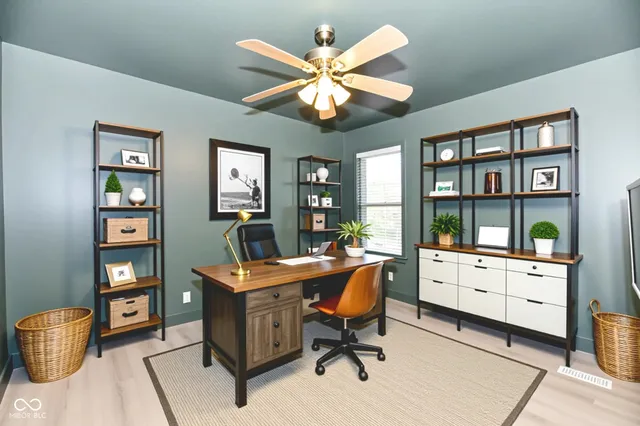 $305,000 | 1600 Liberty Way, Hope, IN 47246