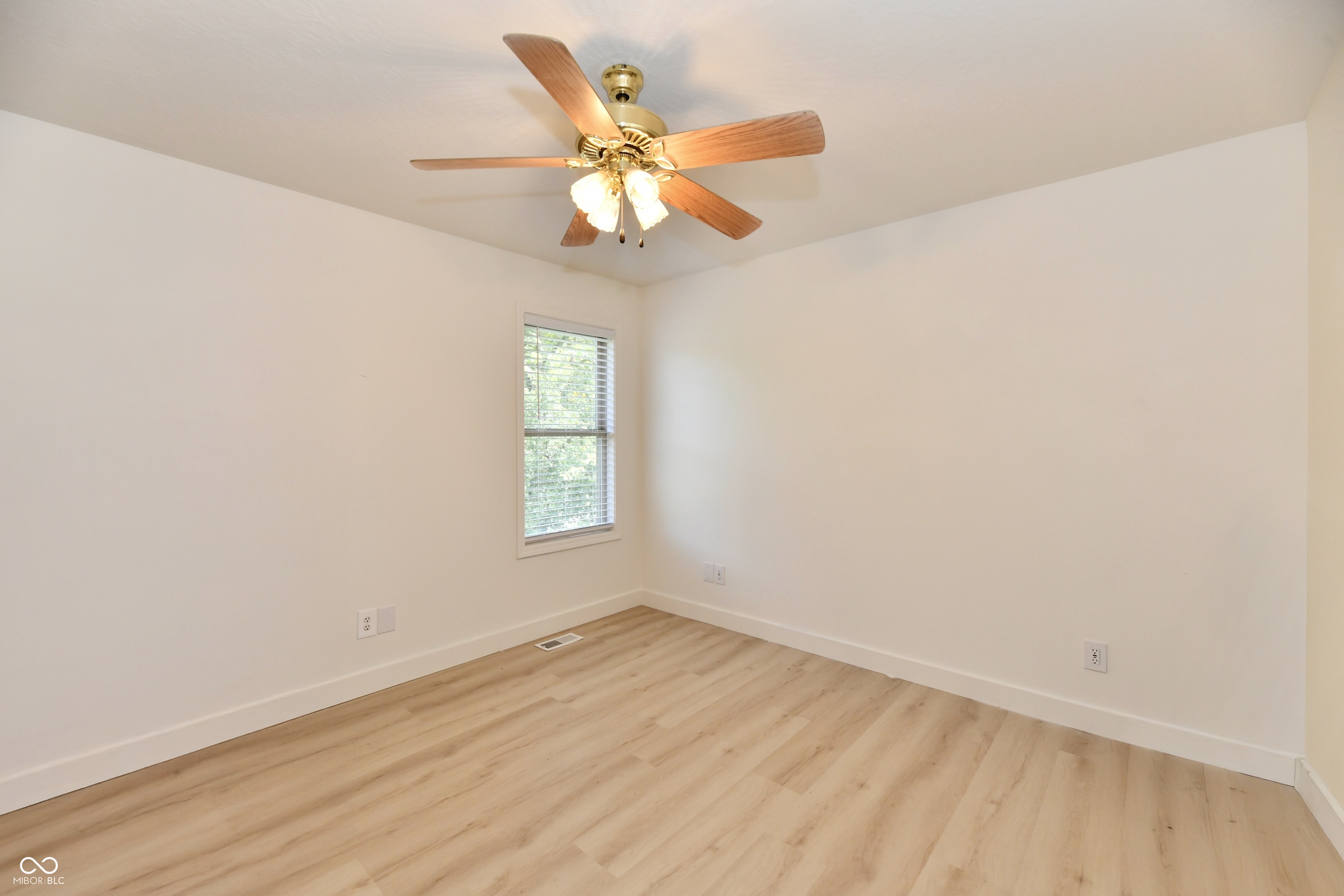 1600 Liberty Way Hope, IN 47246 - Photo 34 of 54