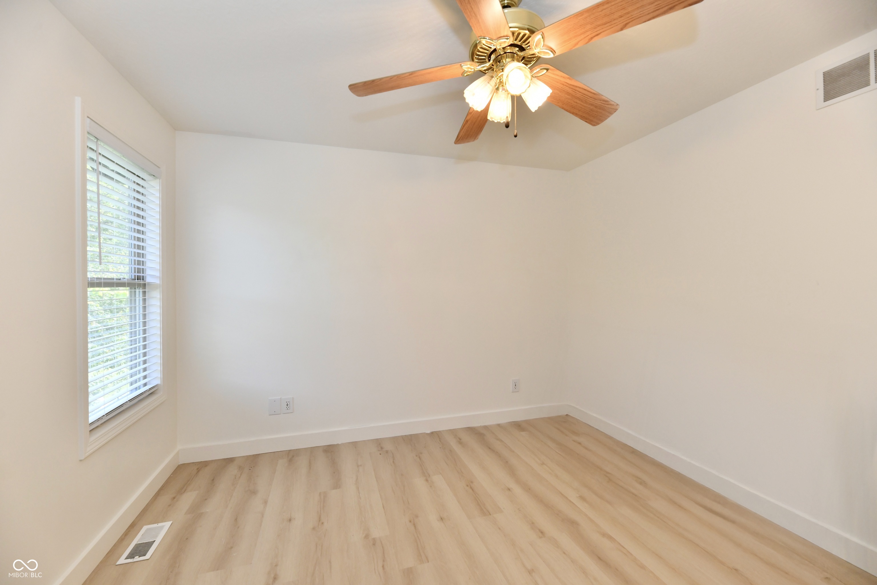 1600 Liberty Way Hope, IN 47246 - Photo 35 of 54