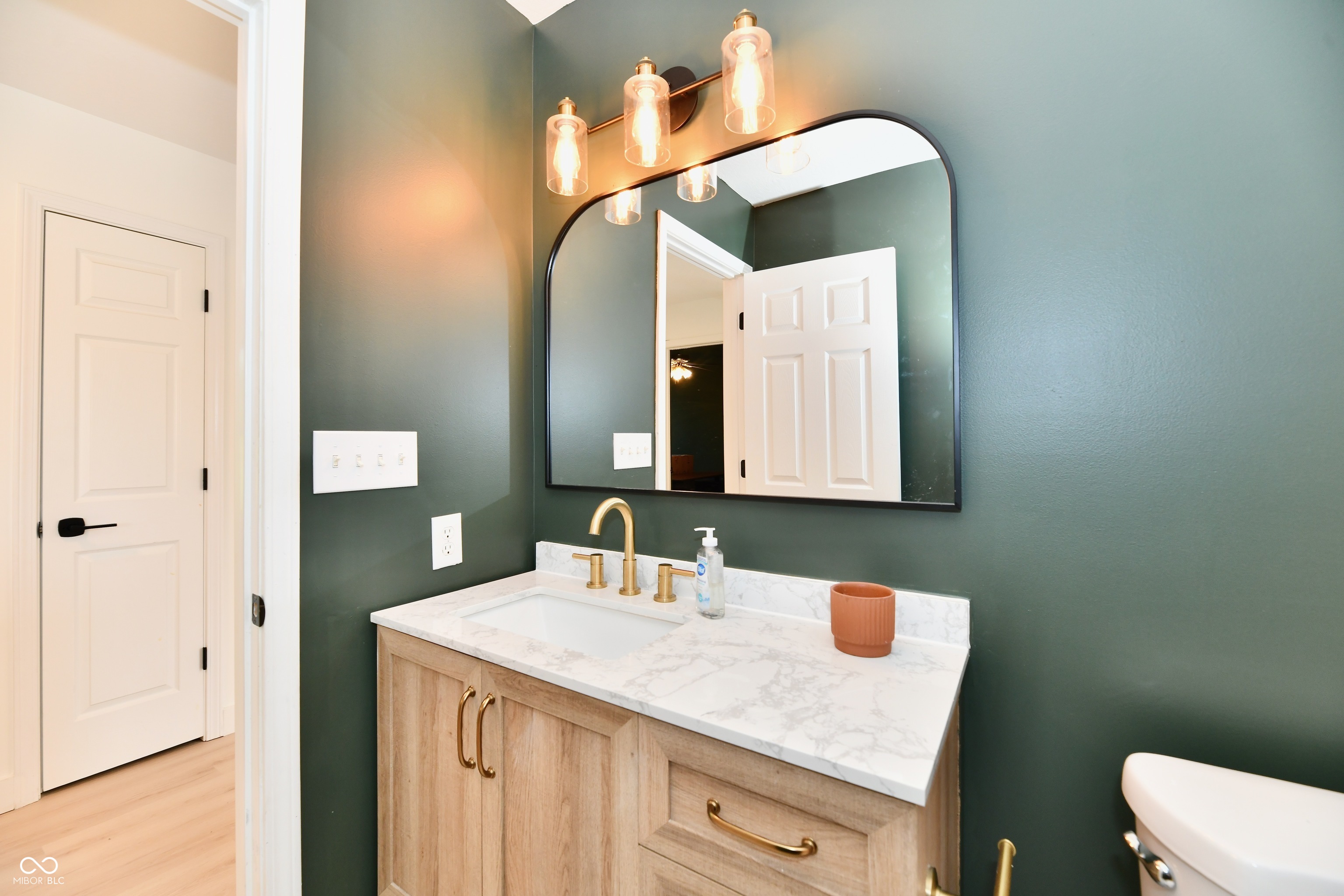 1600 Liberty Way Hope, IN 47246 - Photo 43 of 54