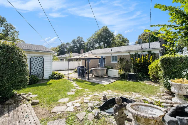 $79,900 | 6610 Cranwood Drive, Flint, MI 48505