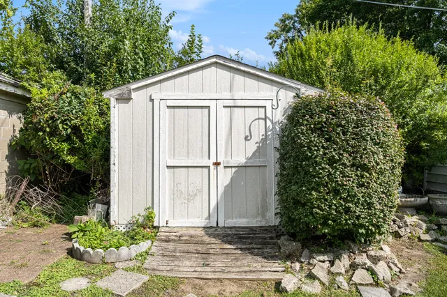 $79,900 | 6610 Cranwood Drive, Flint, MI 48505