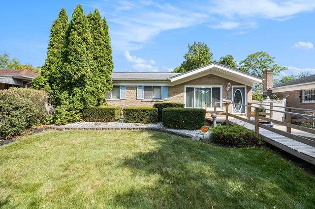 $79,900 | 6610 Cranwood Drive, Flint, MI 48505