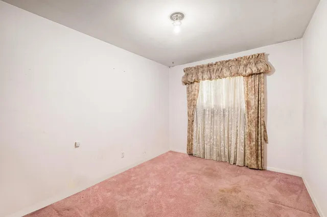 $79,900 | 6610 Cranwood Drive, Flint, MI 48505