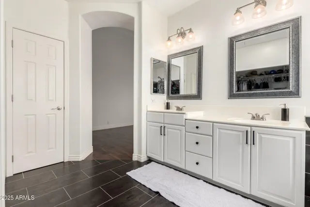 $8,000 | 2053 East Stephens Road, Gilbert, AZ 85296